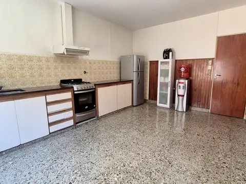 Depto Tipo Casa en Venta 40 años