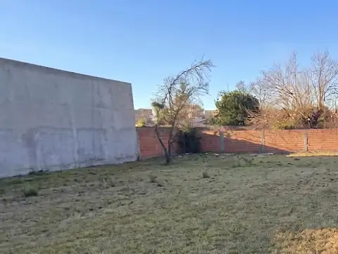 Venta terreno 10 x 23.30 Todos los servicios - Chivilcoy