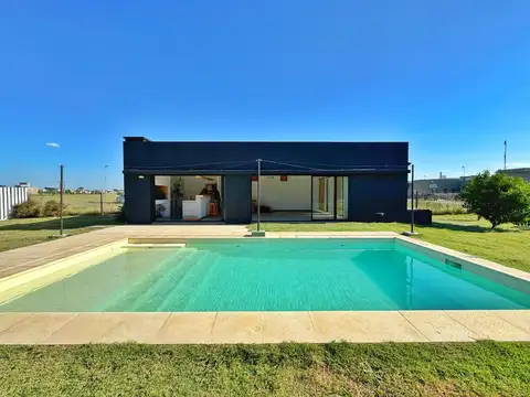 VENTA - Casa en Funes
