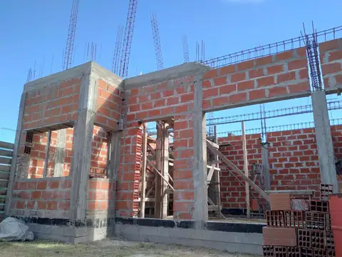 Lote Venta Sicardi Construcción Iniciada 