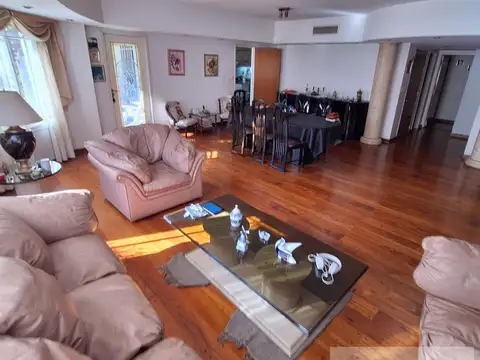 Departamento en Venta con 2 cocheras