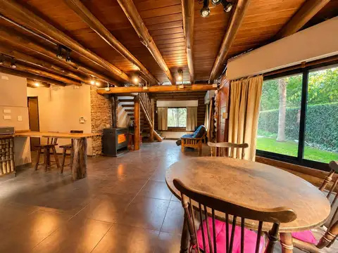 Casa en Venta con 1 cochera