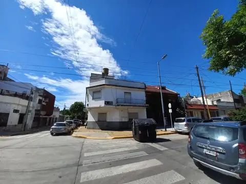 Depto Tipo Casa en Venta 60 años