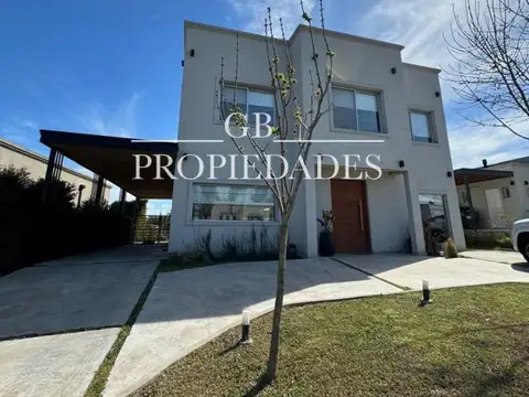 Alquiler  de Casa 6 AMBIENTES en Santa Elena