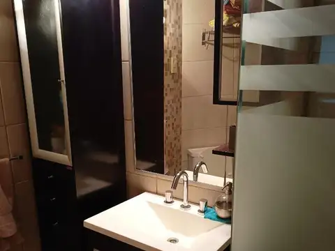 Depto Tipo Casa 4 ambientes con 2 baños