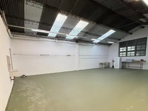 Galpon en Venta en Mataderos, USD 150.000