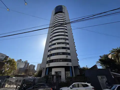 Paunero 800, Piso 14