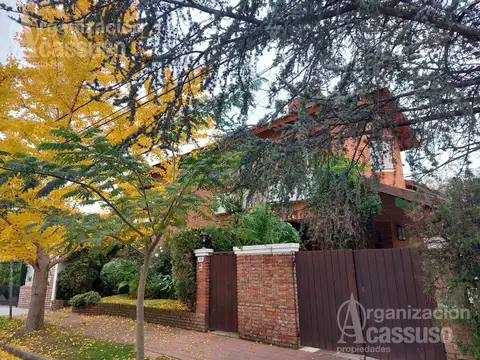 Casa en Venta en San Isidro - Barrio Las Carreras