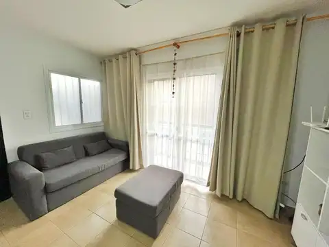 Depto Tipo Casa en Venta con 1 cocheras