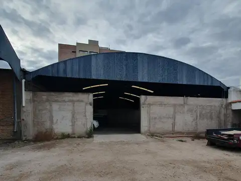 VENTA Terreno   Galpones. Calle Tomás Jofre