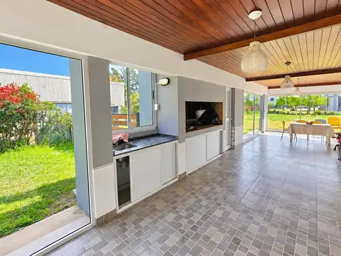 Casa en Alquiler de 3 dormitorios
