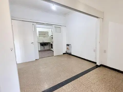 Depto Tipo Casa en Alquiler de 4 ambientes