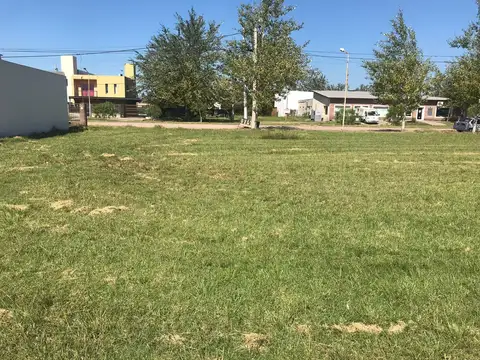 Terreno en Venta 30  mts Fondo