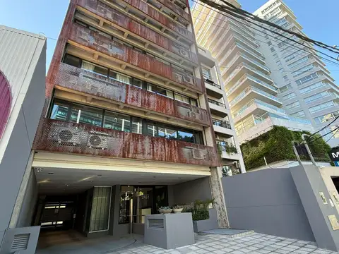 Av. del Libertador 2451, Olivos