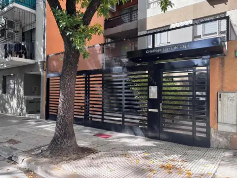 Crisologo Larralde 2300, Piso 2