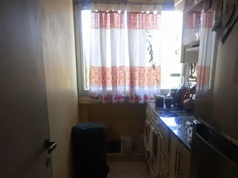 Contraalmirante Martin Guerrico 5600, Piso 4