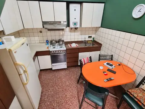 CASITA AL FRENTE 2 AMBIENTES PATIO Y TERRAZA ENORME
