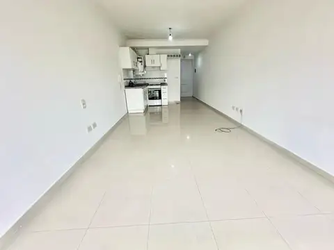 Departamento en Alquiler en Castelar Sur, $ 400.000