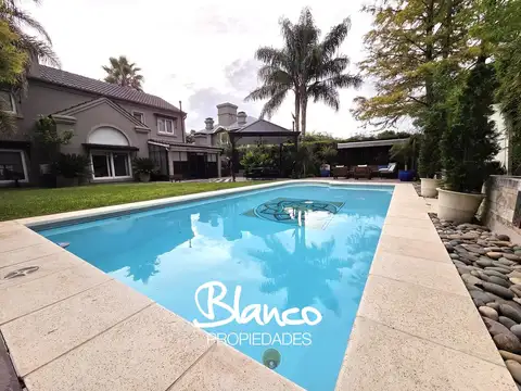 Casa  en Venta en Septiembre, Escobar, G.B.A. Zona Norte