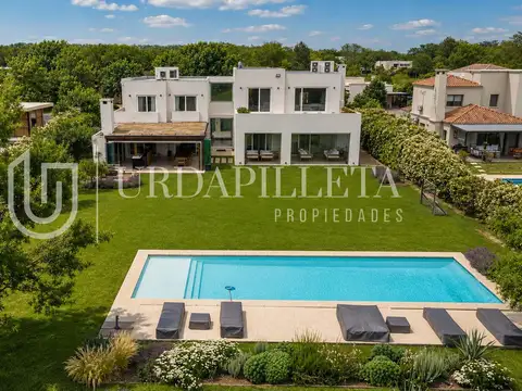Casa en venta en  Estancias Del Pilar - Golf