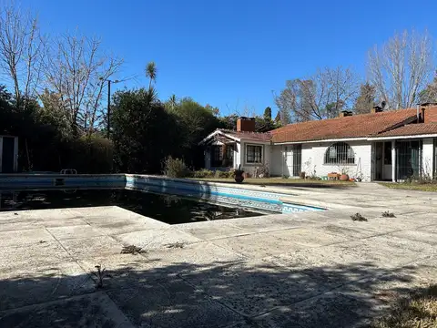 Casa en Venta con 1 cochera