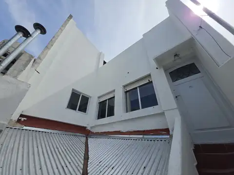 Depto Tipo Casa en Alquiler de 2 dormitorios