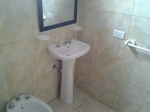 Depto Tipo Casa 2 ambientes con 1 baño