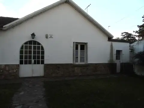 473 bis e/ 15 y 17 N° 971