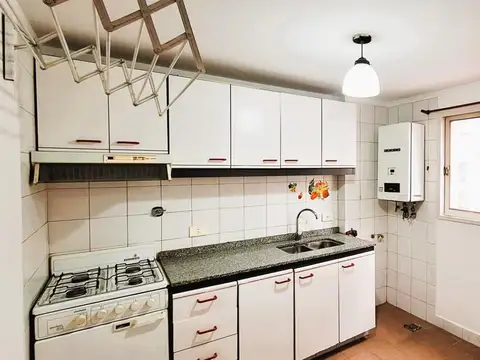 MUY LINDO DEPARTAMENTO. 3 AMBIENTES   LAS LOMITAS  