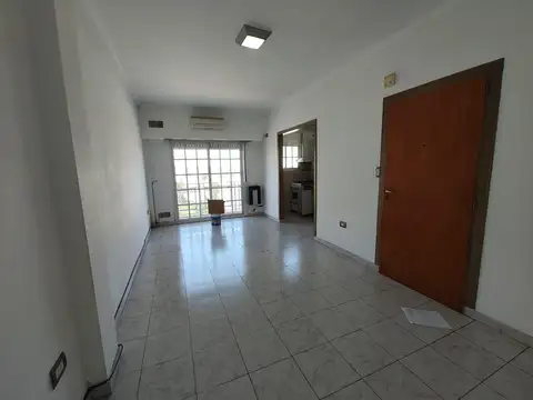 Departamento en  alquiler 3 ambientes con cochera