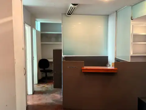 Oficina Monoambiente con 2 baños