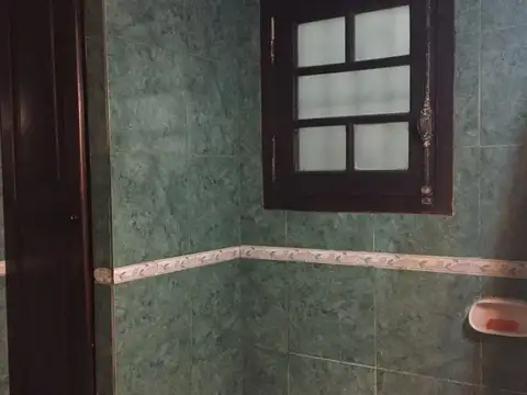 VENTA CASA 4 AMB CON JARDIN EN SOLARES DEL NORTE