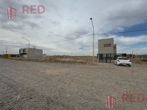 VENDE TERRENO EN PRIMATERRA