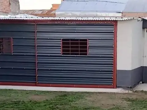 Casa en Venta con 4 cocheras