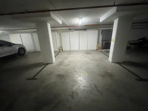 Azopardo 700 Torre la Prensa, Cochera Fija y Cubierta en Subsuelo - Puerto Madero