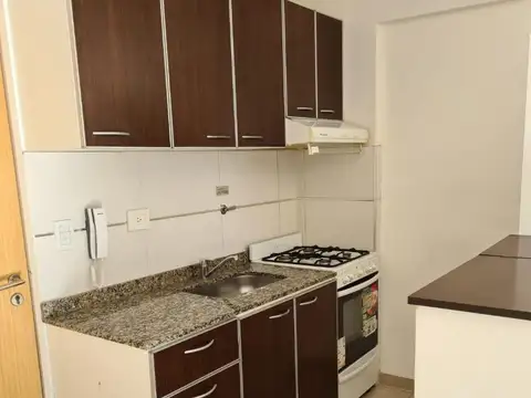 Villa Luro Monoambiente Divisible al Frente