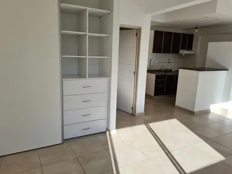 Departamento en Alquiler en Villa Luro, $ 600.000