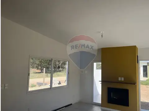 Casa 3 ambientes con 2 baños