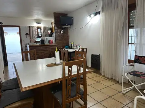 Depto Tipo Casa en Venta de 5 ambientes
