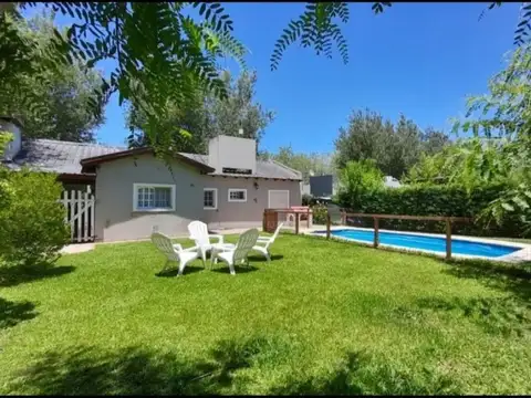 Casa en Venta con 1 cochera