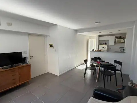 Buenos Aires 2000, Piso 1°