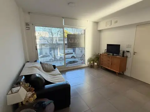 1 dorm con patio y comodin