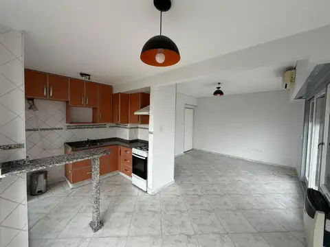 Departamento 3 ambientes con 1 baño
