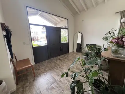 Casa 6 ambientes con 3 baños