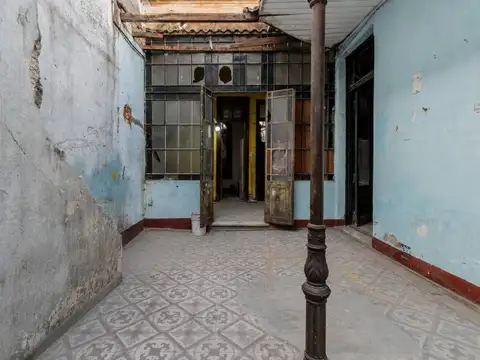 Casa 6 ambientes con 1 baño