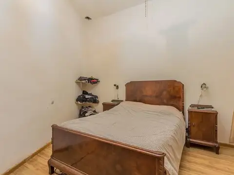 Depto Tipo Casa en Venta 60 años