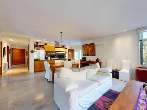 Casa en Venta en Club Miralagos, USD 330.000