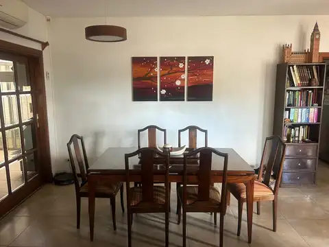 Depto Tipo Casa en Venta en Saavedra, USD 259.000