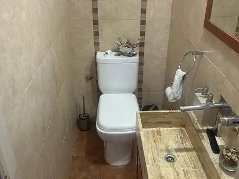 Depto Tipo Casa en Venta con 1 cocheras