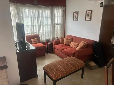 Depto Tipo Casa en Venta de 3 dormitorios